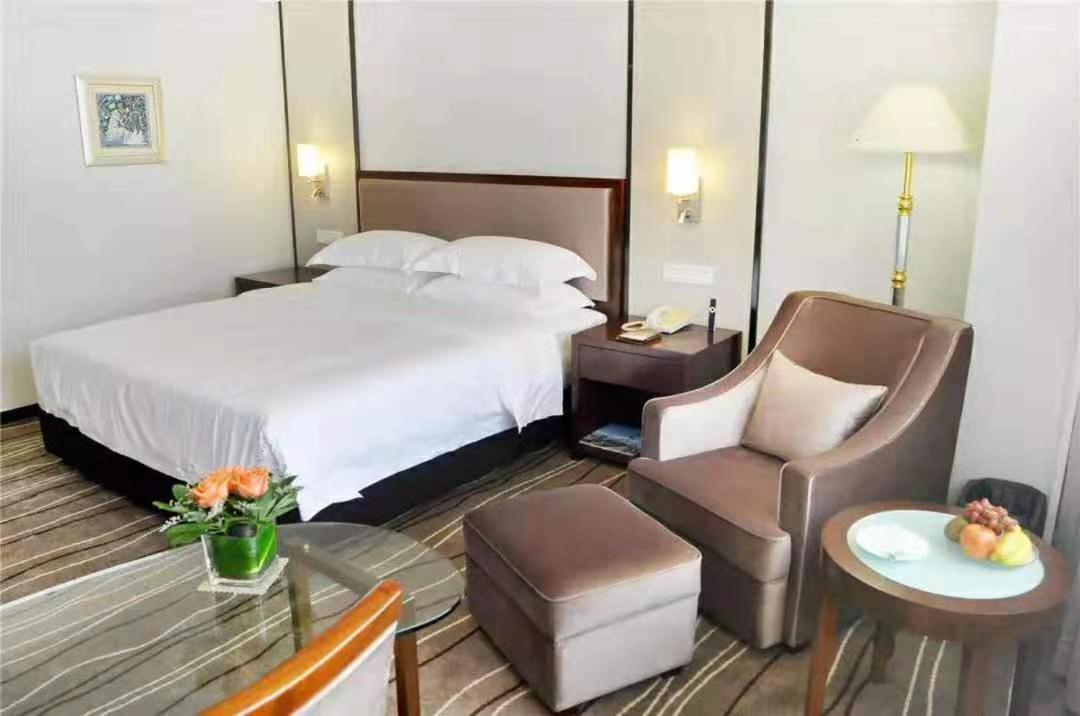 Zhongshan International Hotel Экстерьер фото
